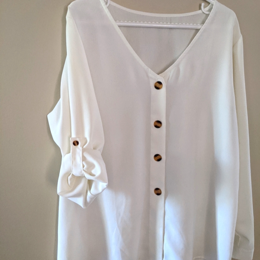 π3/$10π Button Blouse - Picture 2 of 3